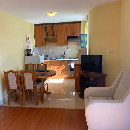 公寓 Compas Apartament