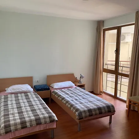 公寓 Compas Apartament *